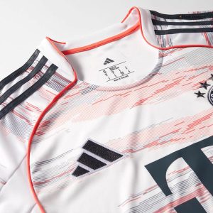 ست تی‌شرت و شلوارک ورزشی پسرانه مدل بایرن مونیخ کد Away 2026